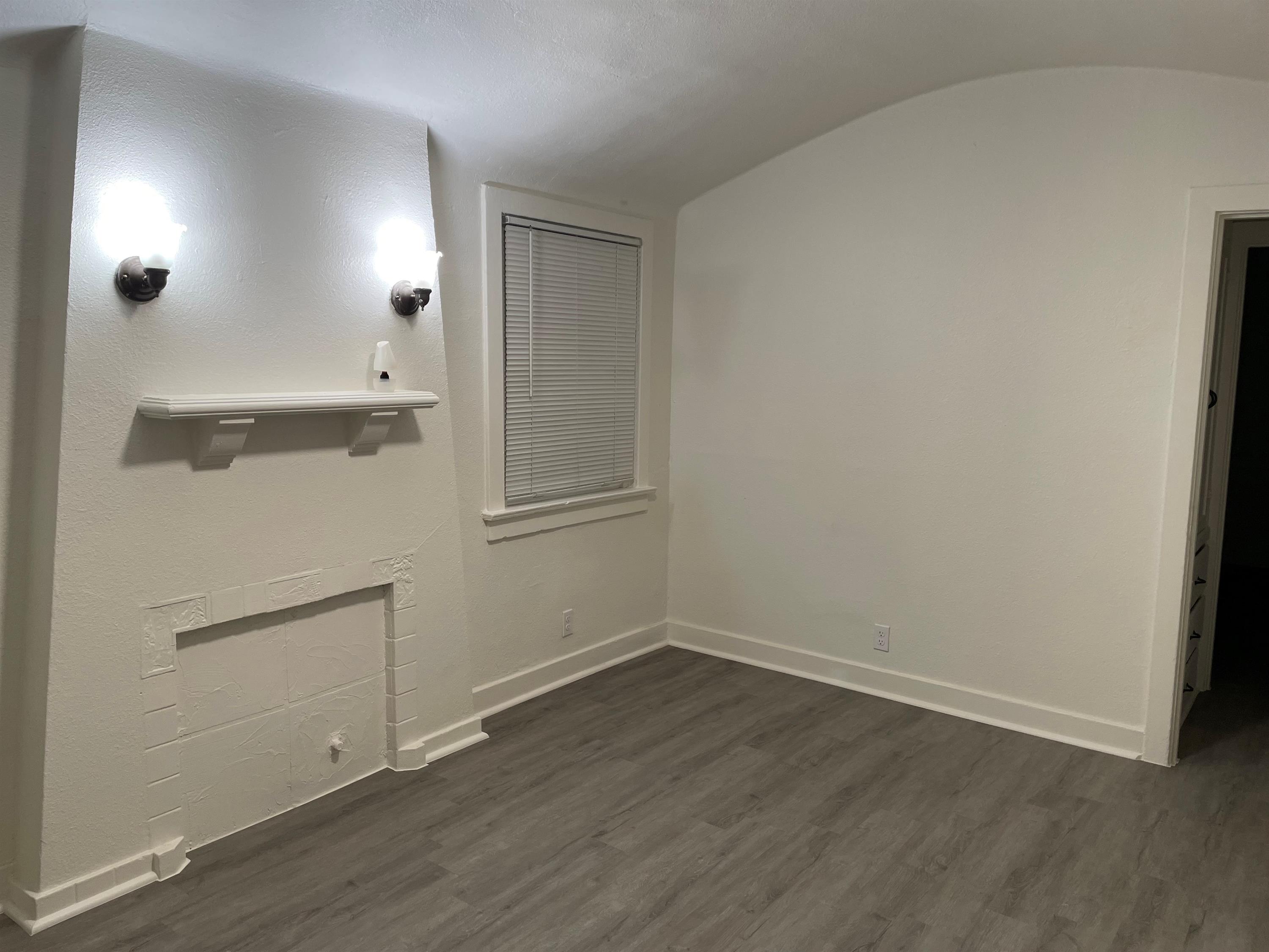1030 North Raymond Avenue - 5
